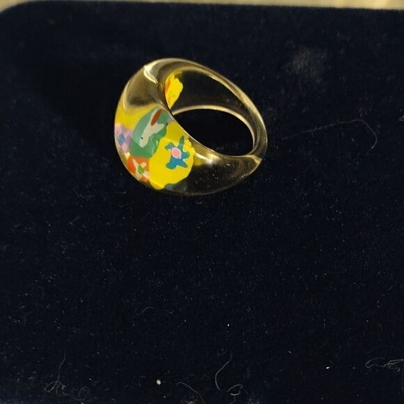 Lucite Bubble Ring Yellow With Flowers - Picture 2 of 5
